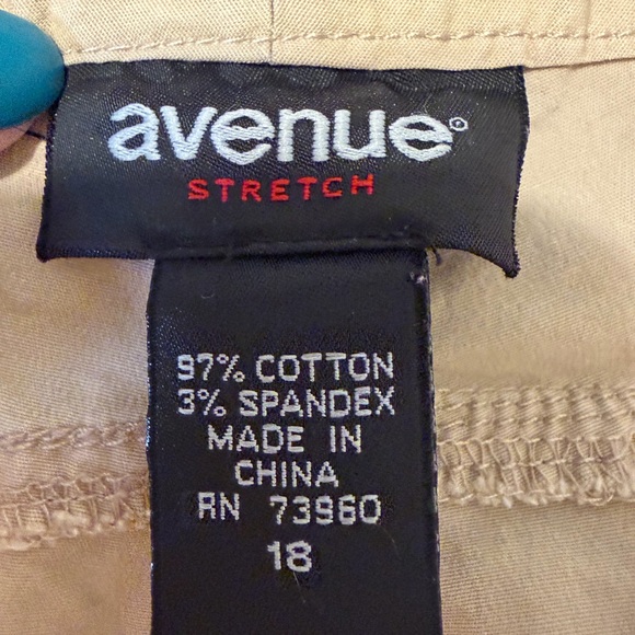 Avenue Khaki Chinos Capris 97% Cotton Office Casual - Picture 3 of 3